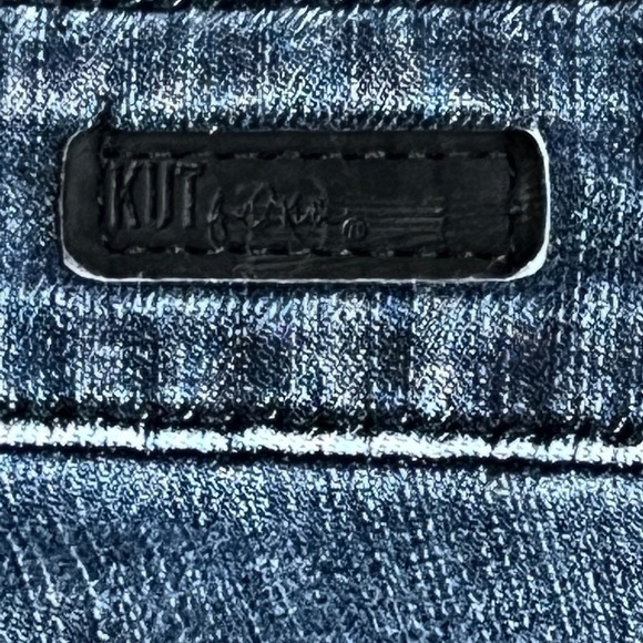 Kut from the Kloth Women's Bermuda Jean Shorts Sz. 4 - Picture 7 of 11